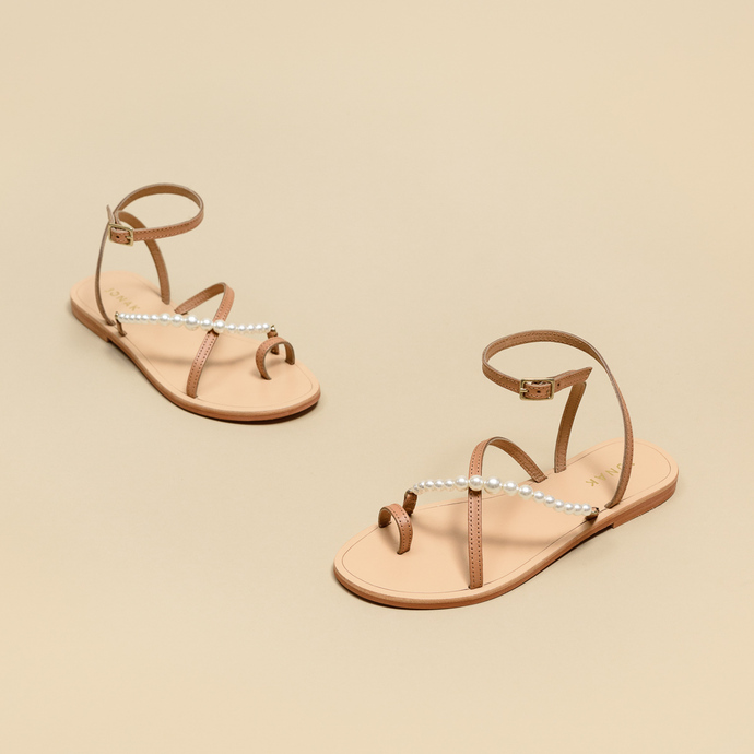 Sandales à brides et perles  en cuir camel