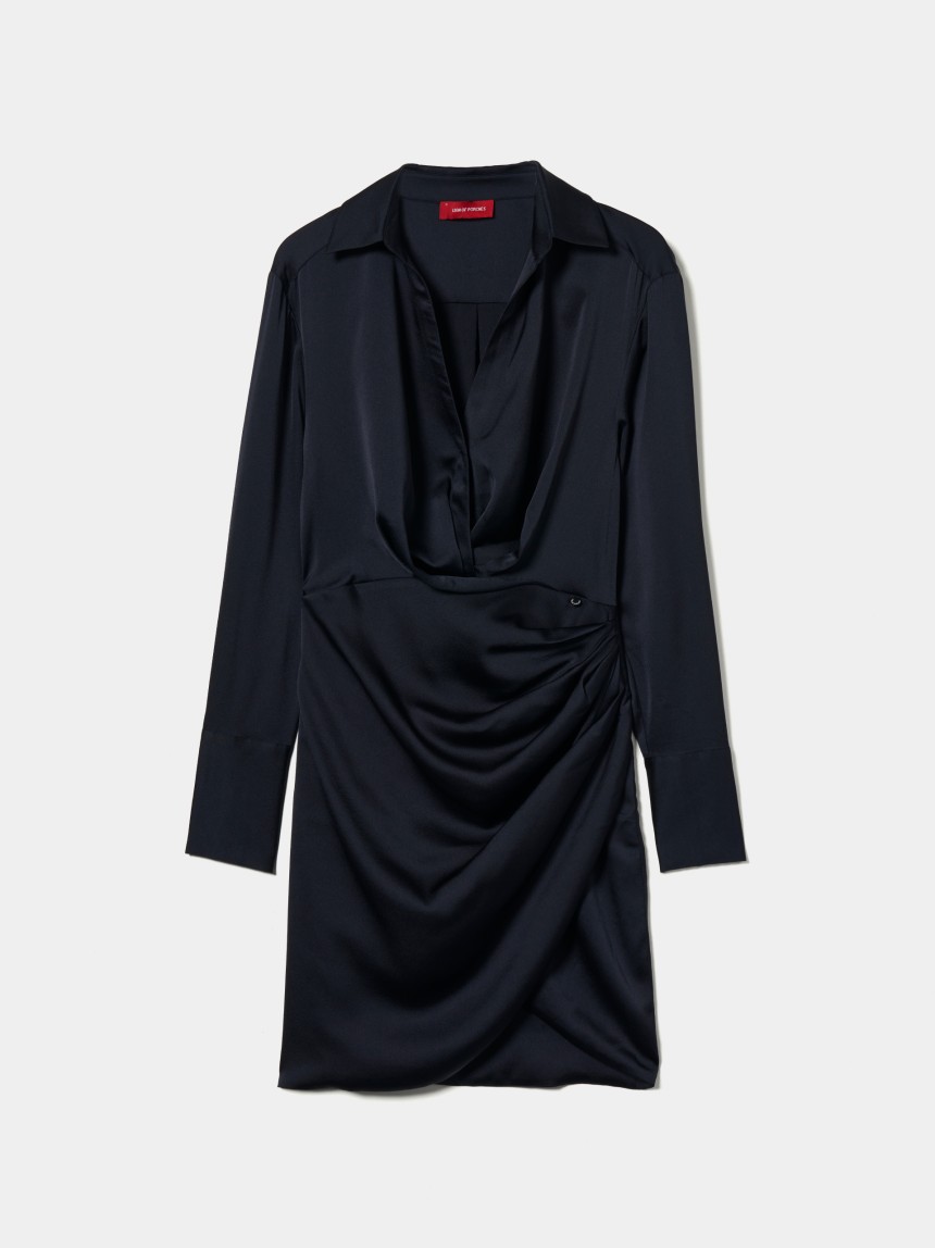 Vestido curto com drapeado