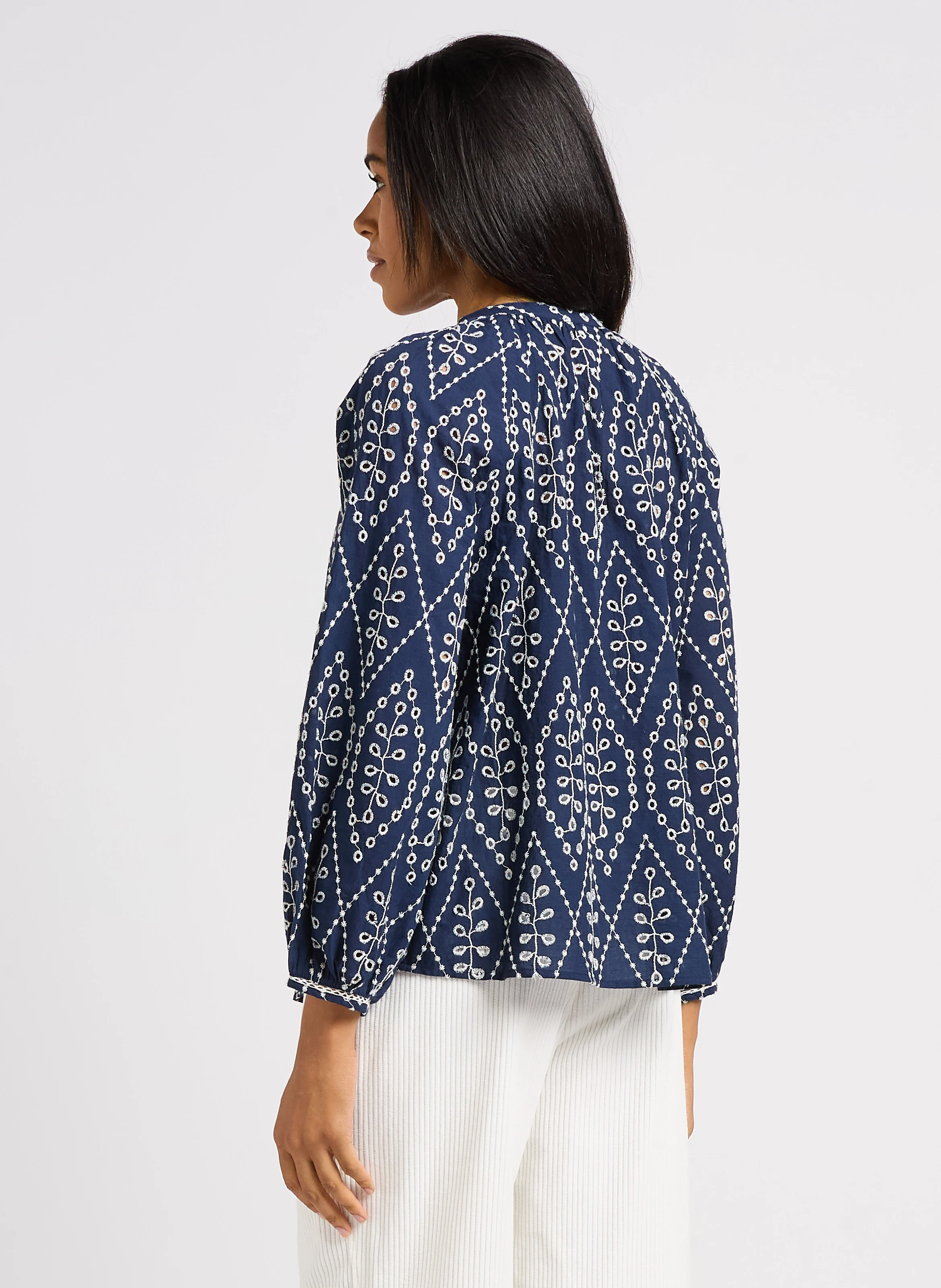 COLOMBE - Top ample col rond en coton brodé | Bleu