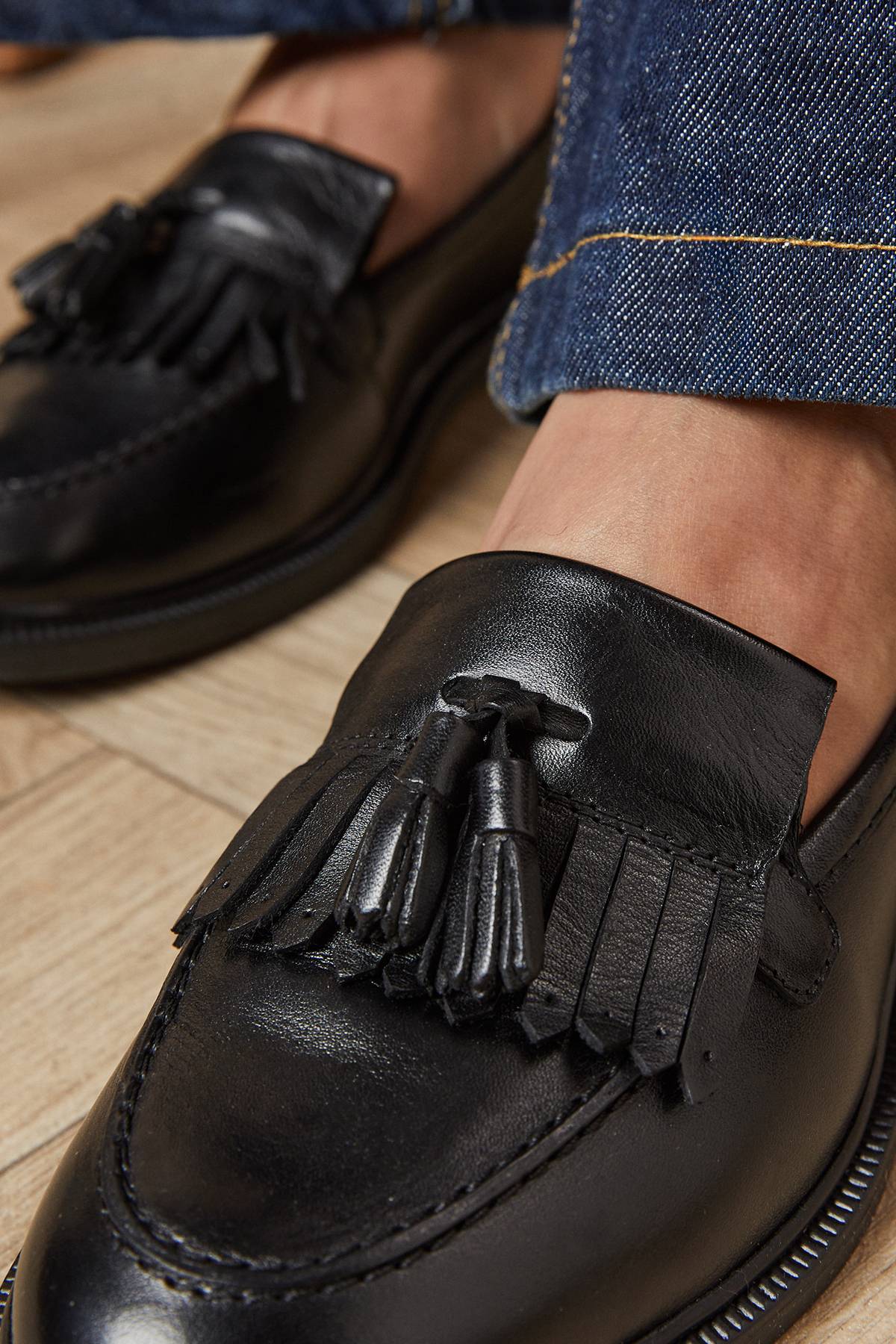 Oasis Mocassins à Pompons Brighton en Cuir Véritable