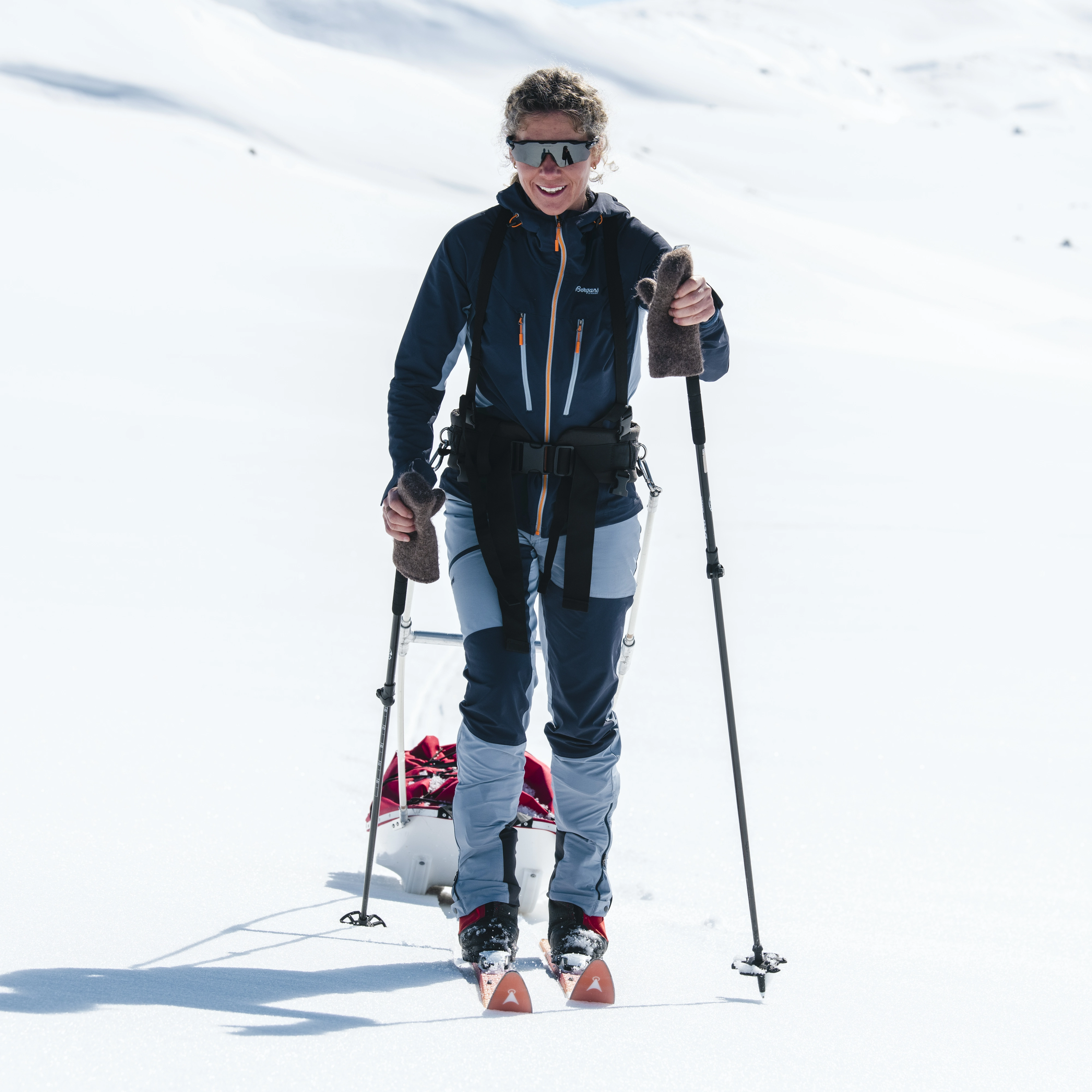 Cecilie Mountain Softshell Pants Misty Sky Blue / Navy Blue