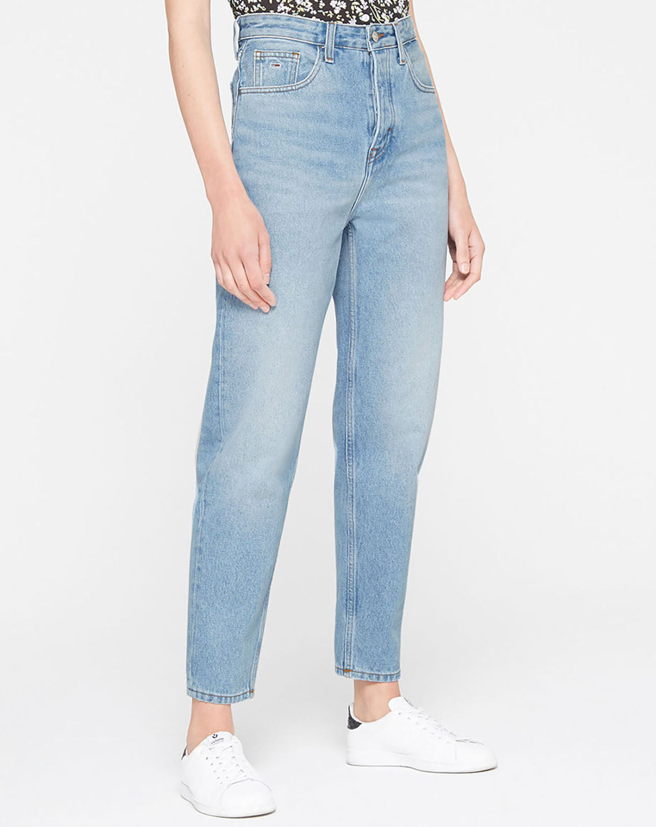 Tommy Jeans Jean mom fit ultra hr bleu clair