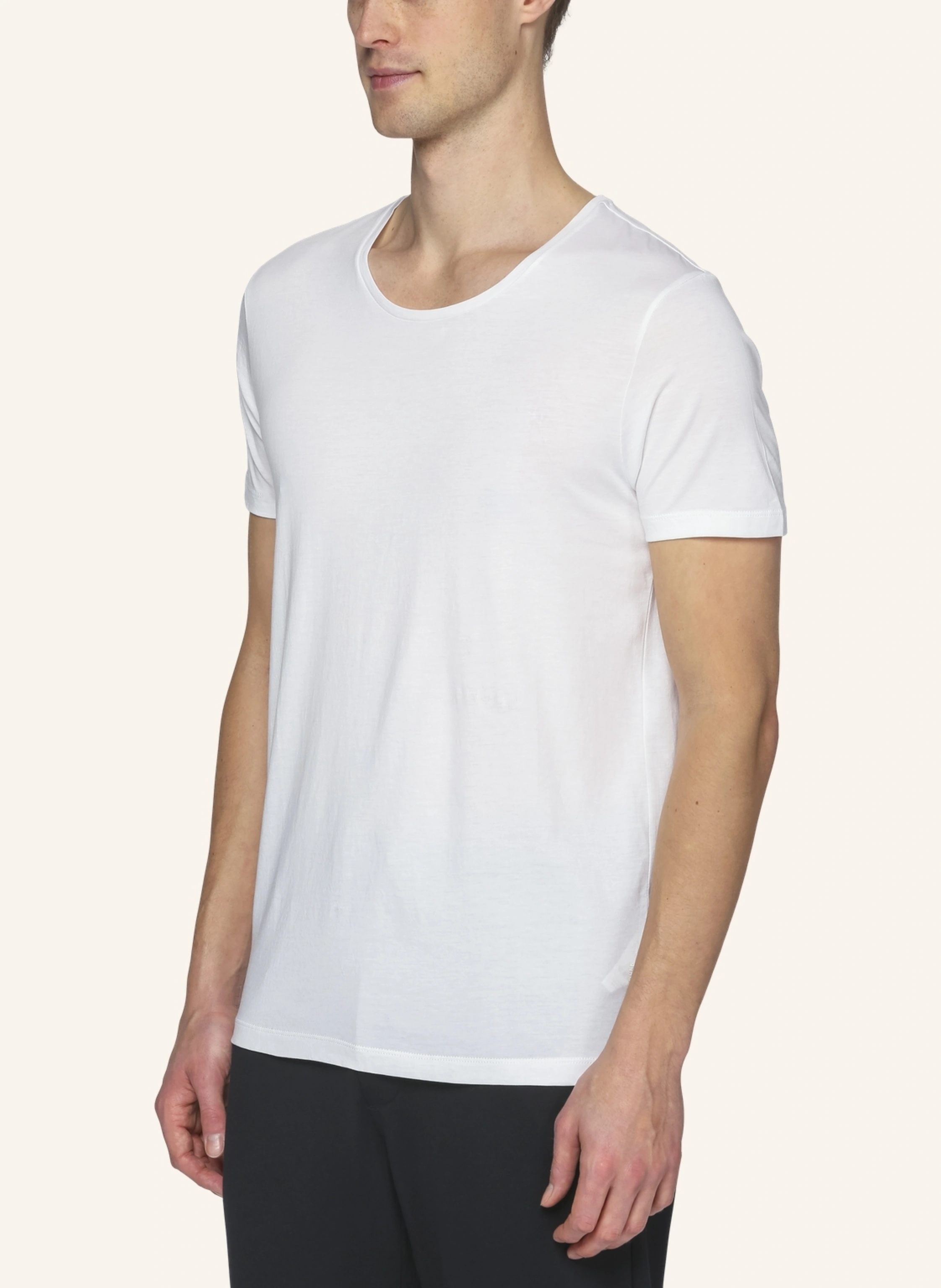 TRUSTED HANDWORK Round Neck 1/2-Sleeve T-Shirt