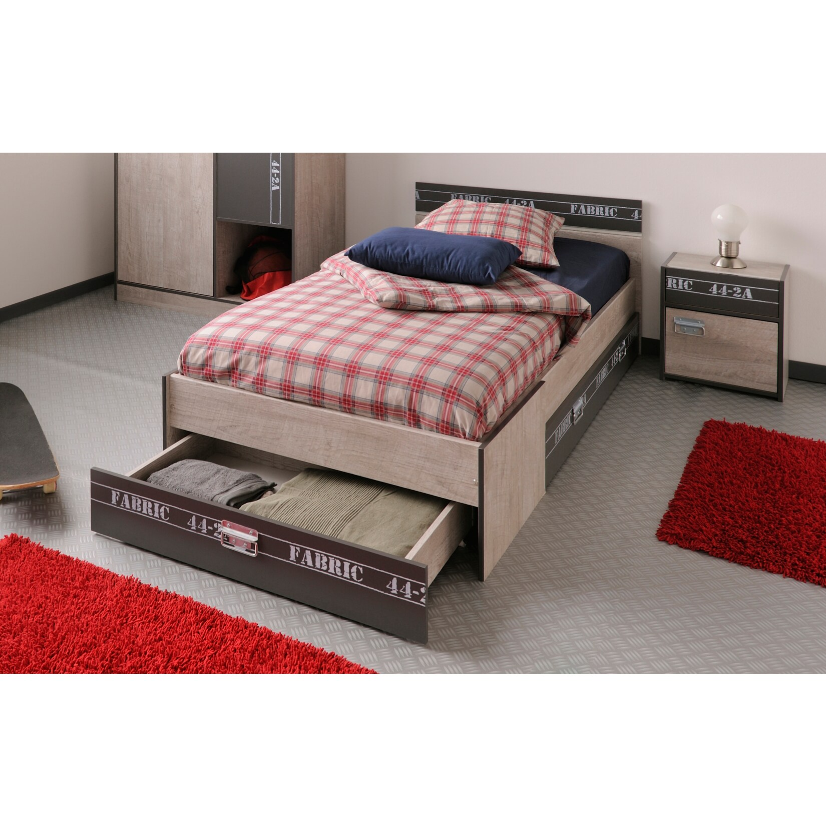 Parisot Bett mit Schubkästen und Nako 