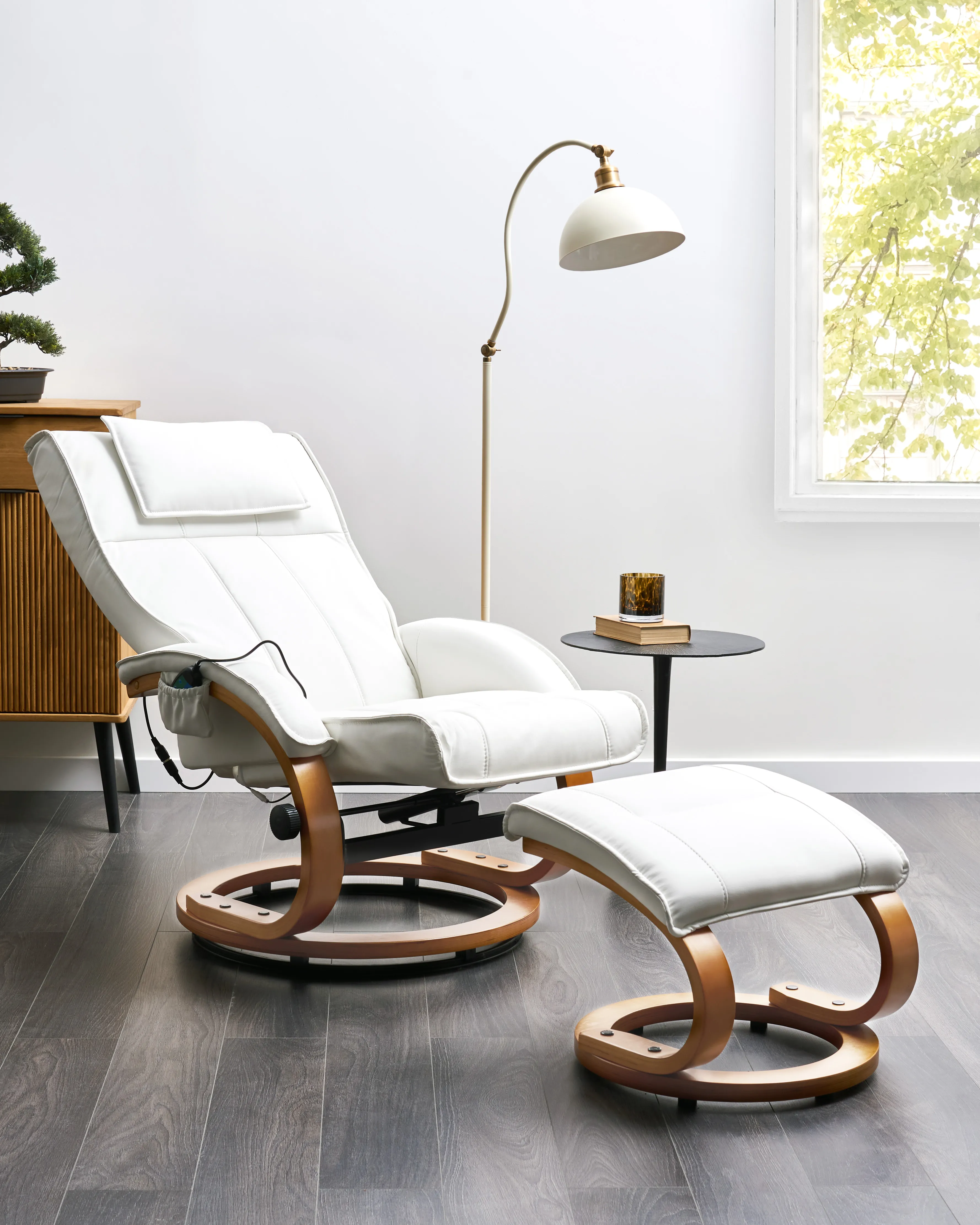 Massagestoel MAJESTIC met voetenbank Kunstleer Wit