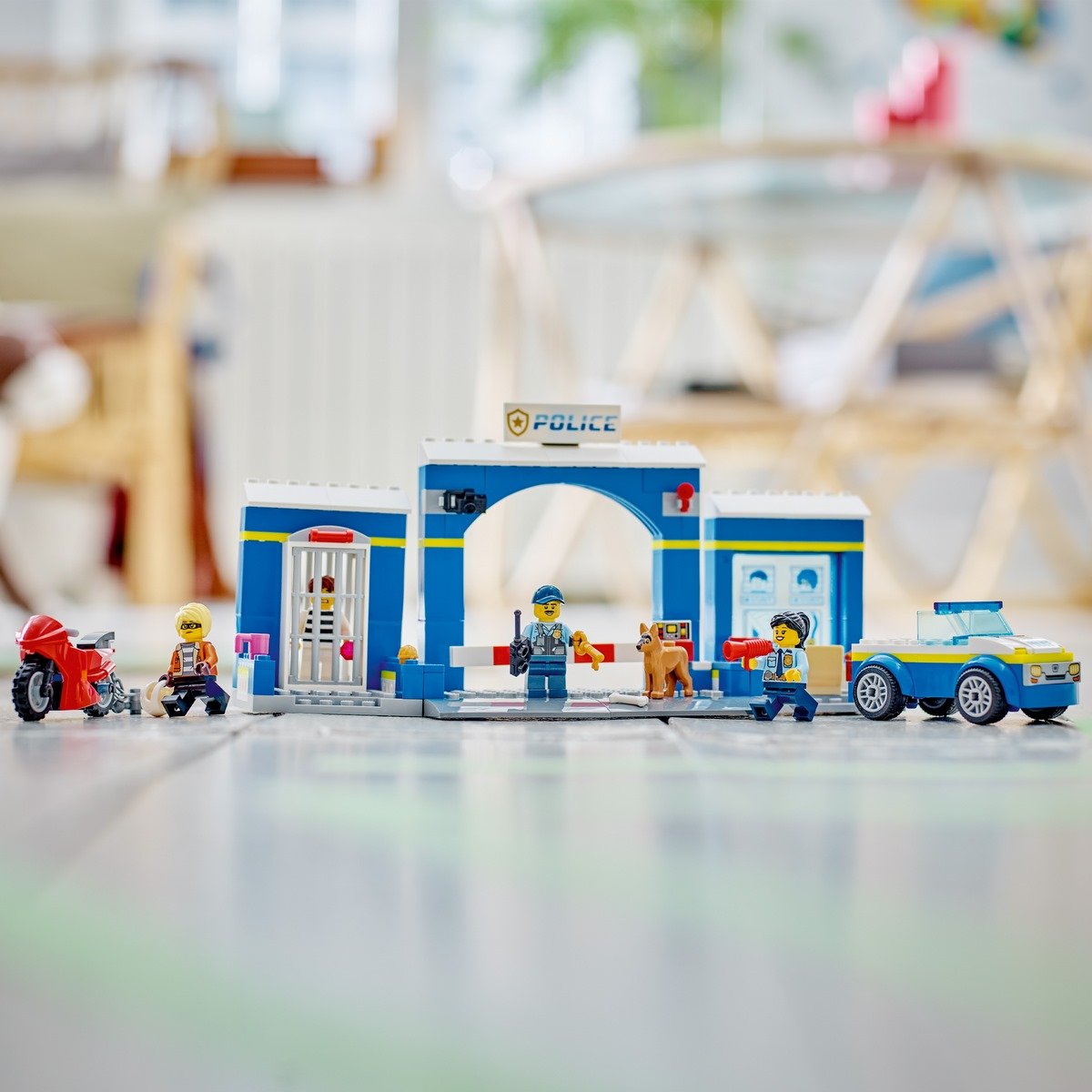 La course-poursuite au poste de police Lego City 60370