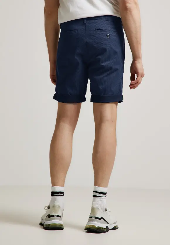 Slim Fit Shorts mit Print - navy blue