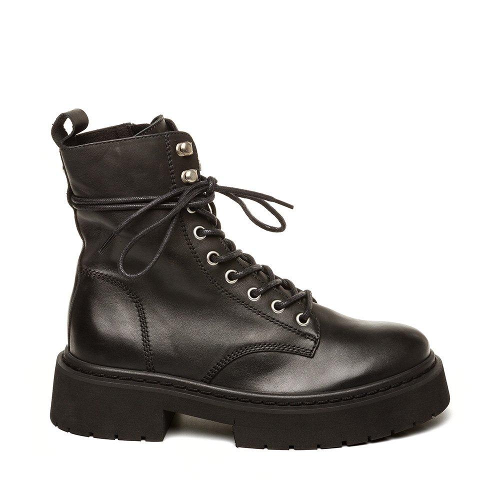 Steve Madden Gusto Biker Boots