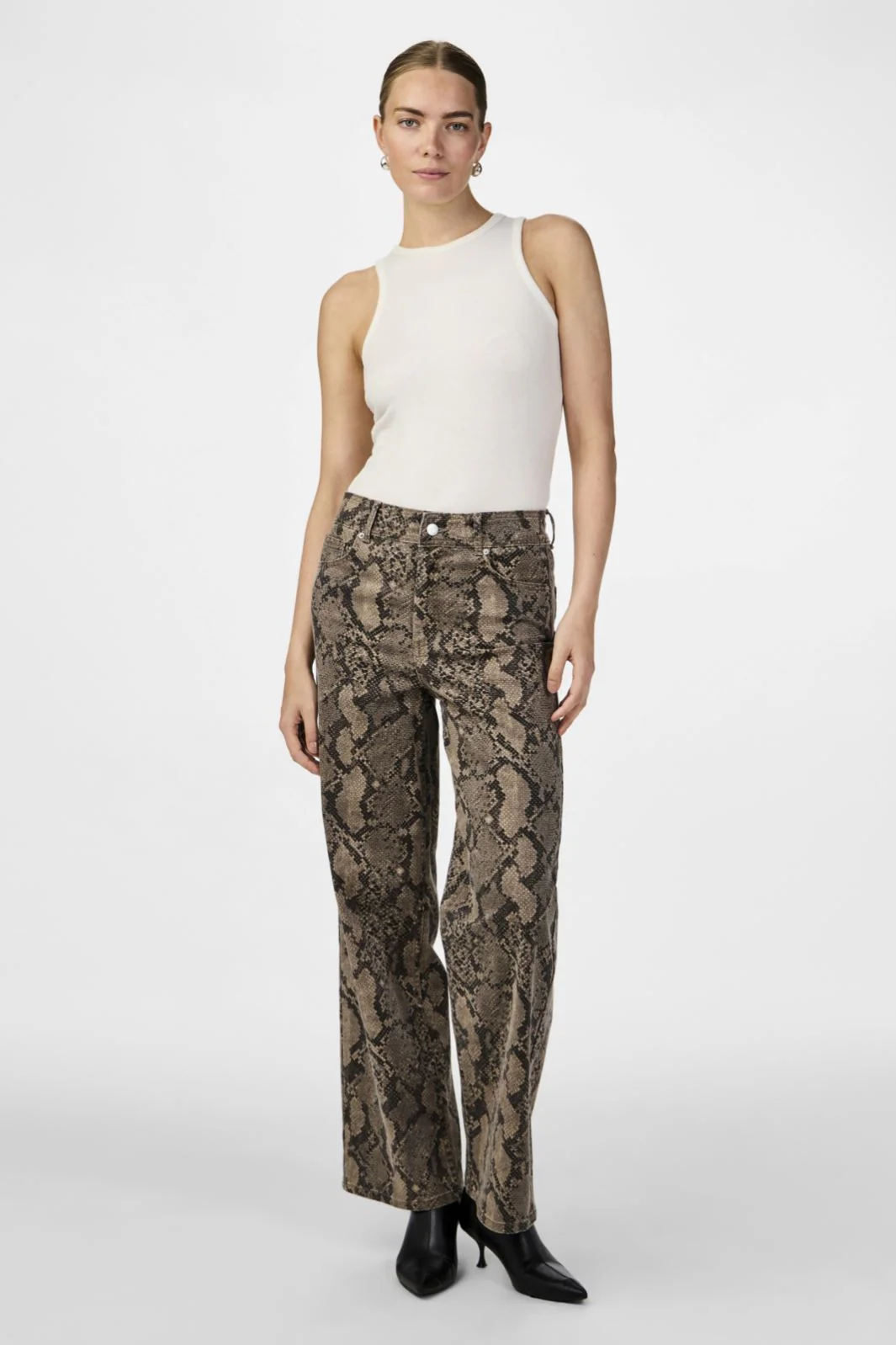 Y.A.S Yasleonora Denim Jeans  black snake print