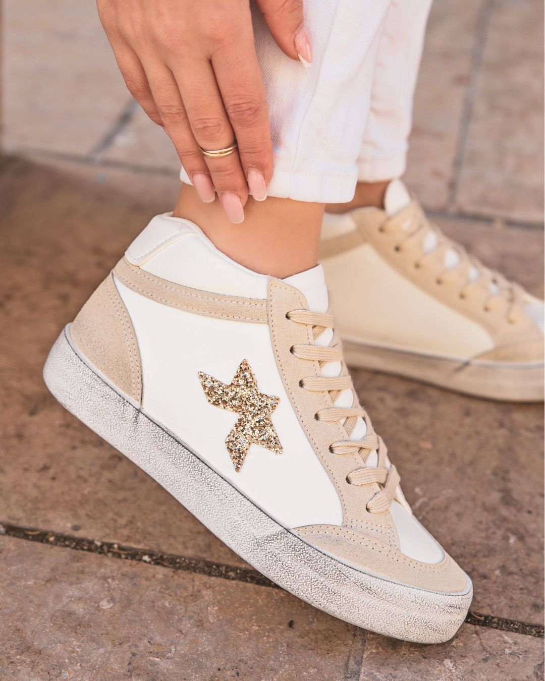Basket femme blanche montante à lacets étoile - Prisca