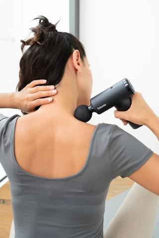MG 89 Muskelmassagegerät Massage Gun CompactPower Elektronische Muskelmassagepistole mit 3 Aufsätzen (10434) - Schwarz