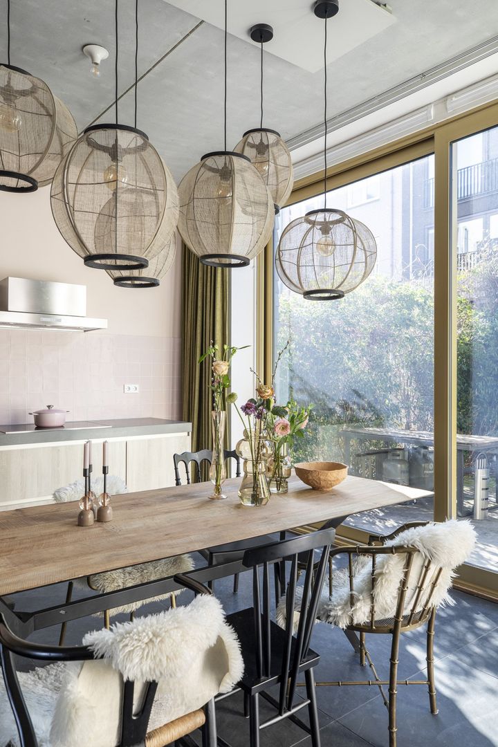 DTP Home Metropole  Eettafel