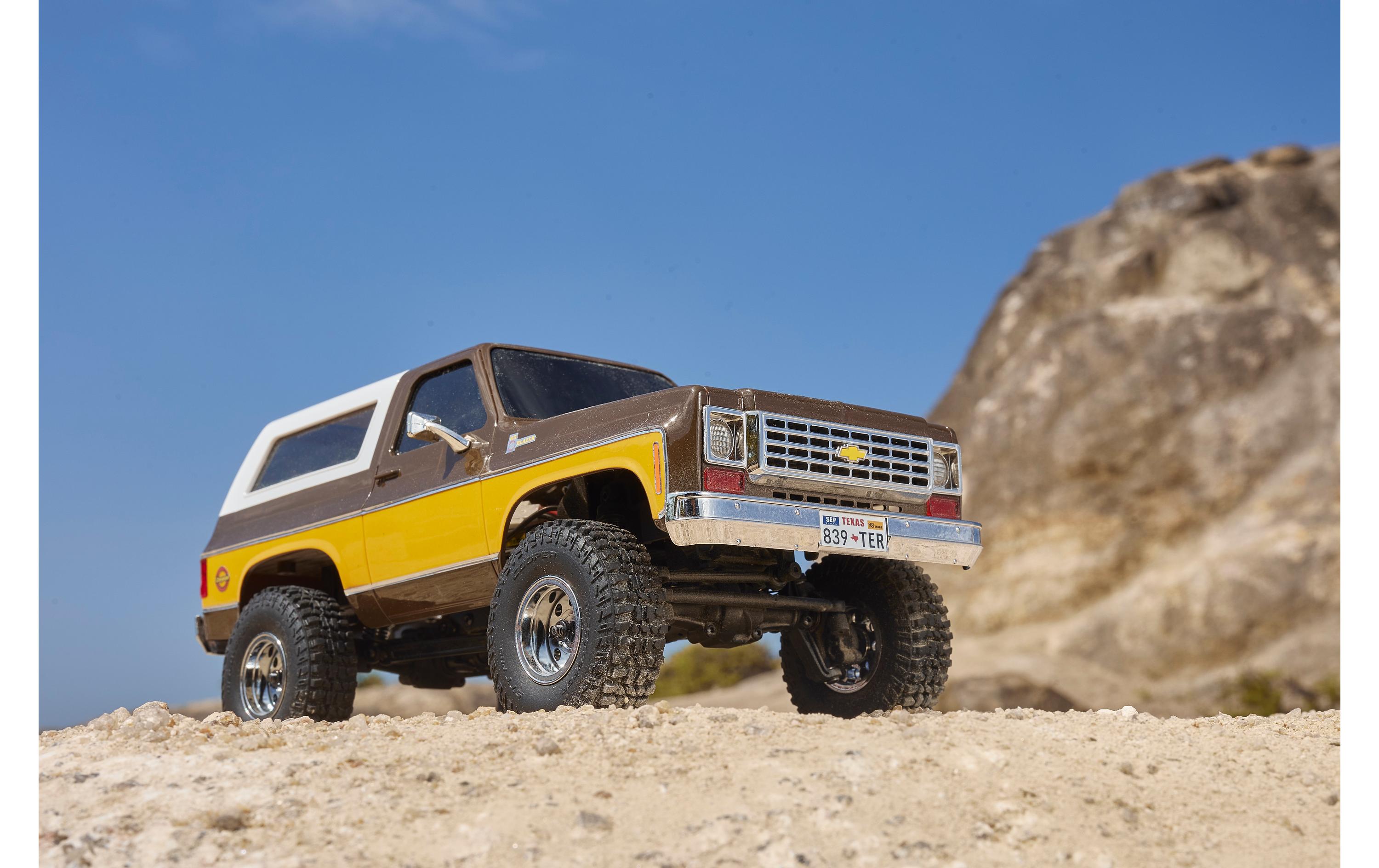 Scale Crawler Chervolet K5 Blazer, Braun, RTR, 1:24<br>FCX24 Mini Rock Crawler mit detaillierter Chevy Blazer Karosserie und 2-Gang Getriebe