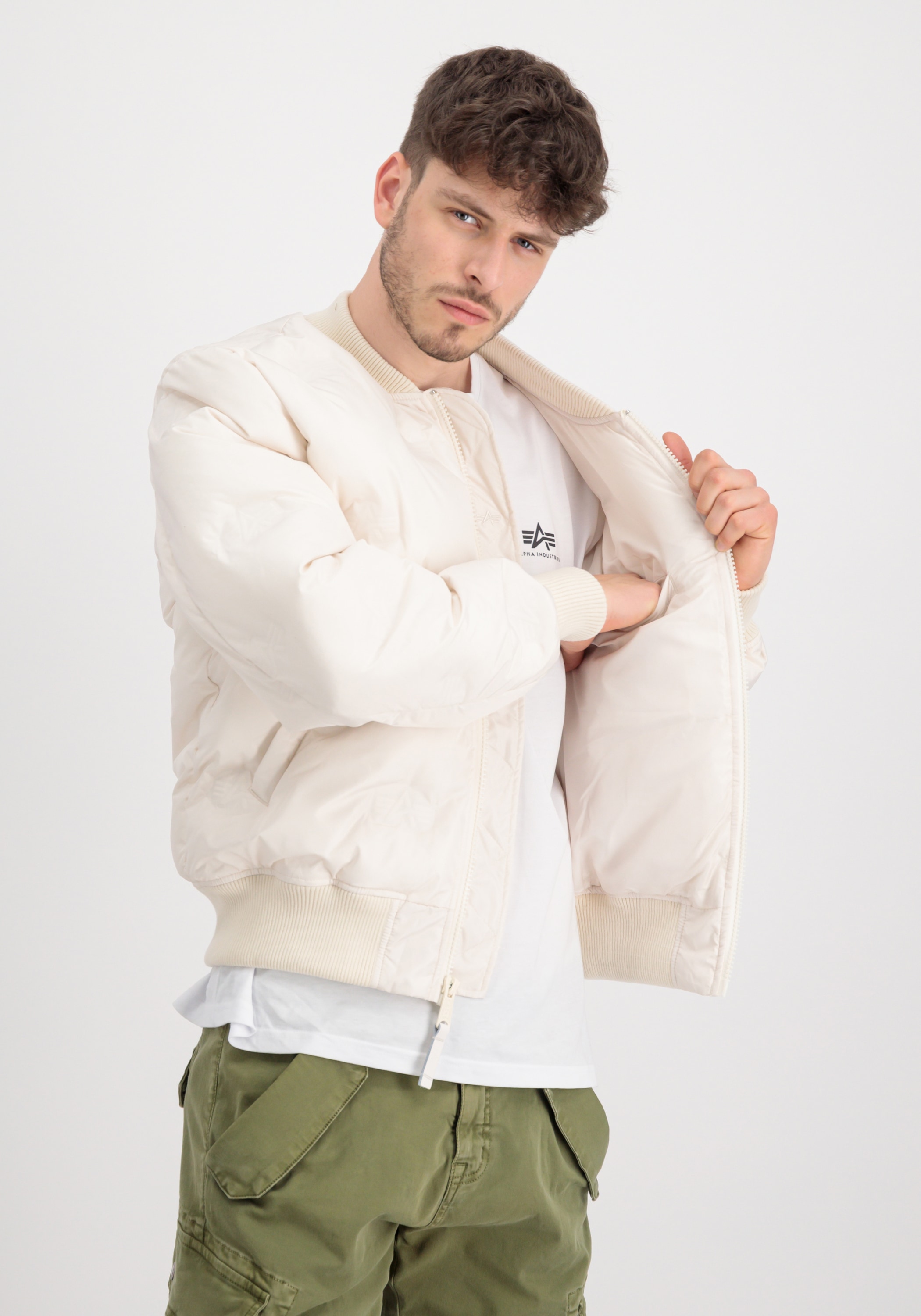 Alpha Industries Winterjacke »MA-1 Emb. Logo Puffer«
