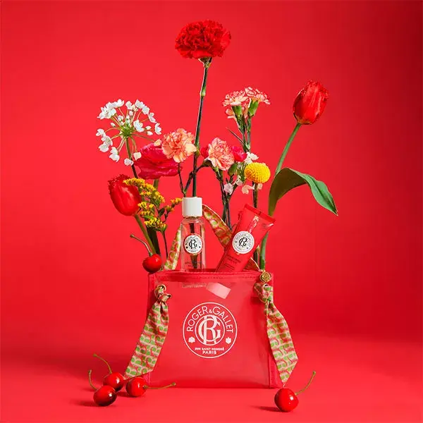 Conjunto de presente Roger & Gallet: Água perfumada de gengibre benéfica 30ml e loção corporal.