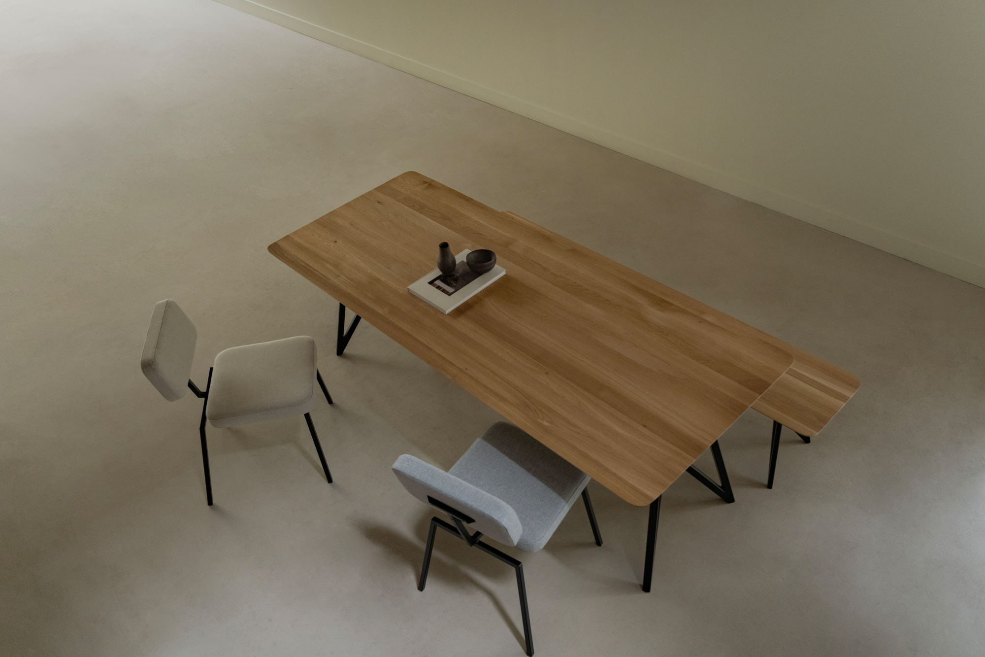 Studio HENK tafel New Co Rechthoekig, zwart frame - Smart Collectie 260 x 90 cm | Eikenhout | Verjongde rand | Frame Zwart