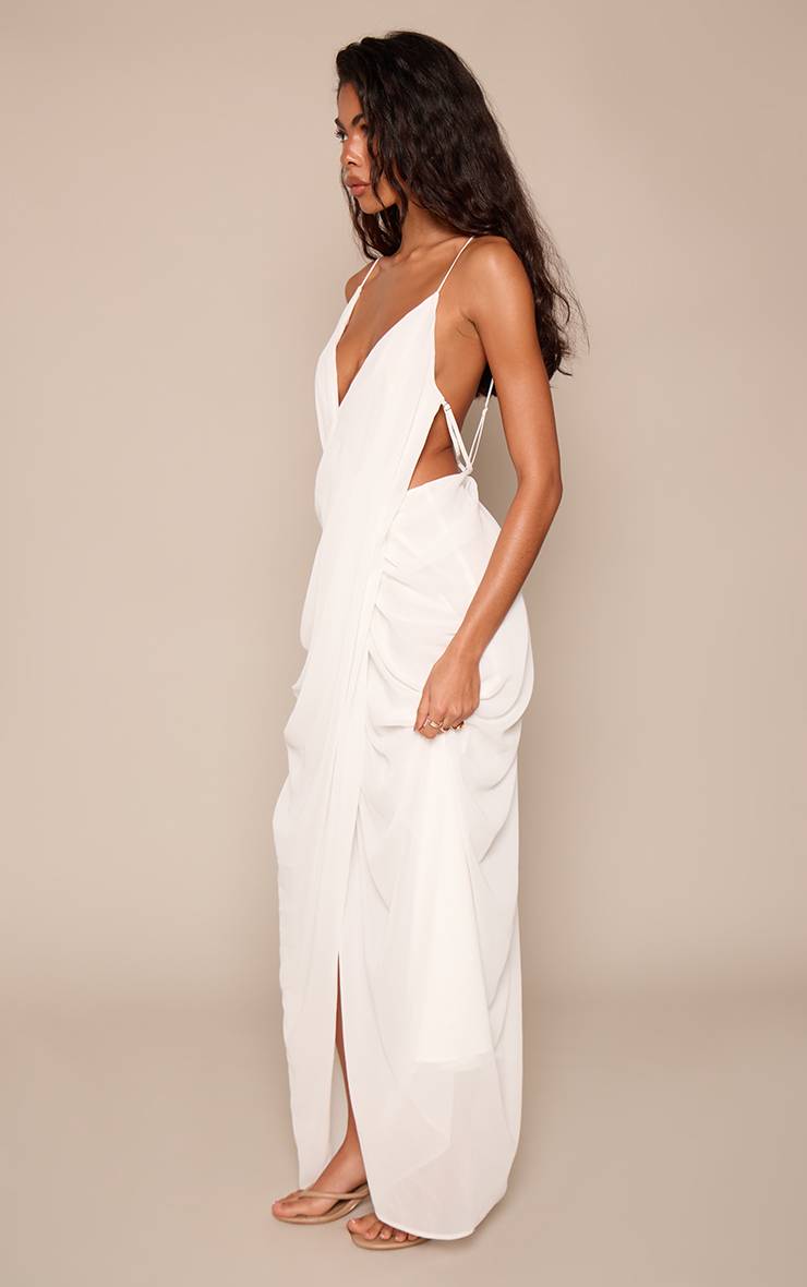 Blanc Robe Longue En Mousseline À Décolleté Plongeant Avec Drapé Devant Et Dos Nu Fendu