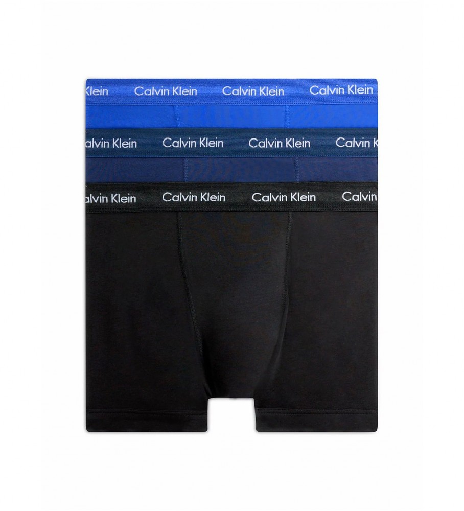 Cuecas boxer Calvin Klein, pacote com 3 unidades, em algodão stretch, nas cores azul e preta.