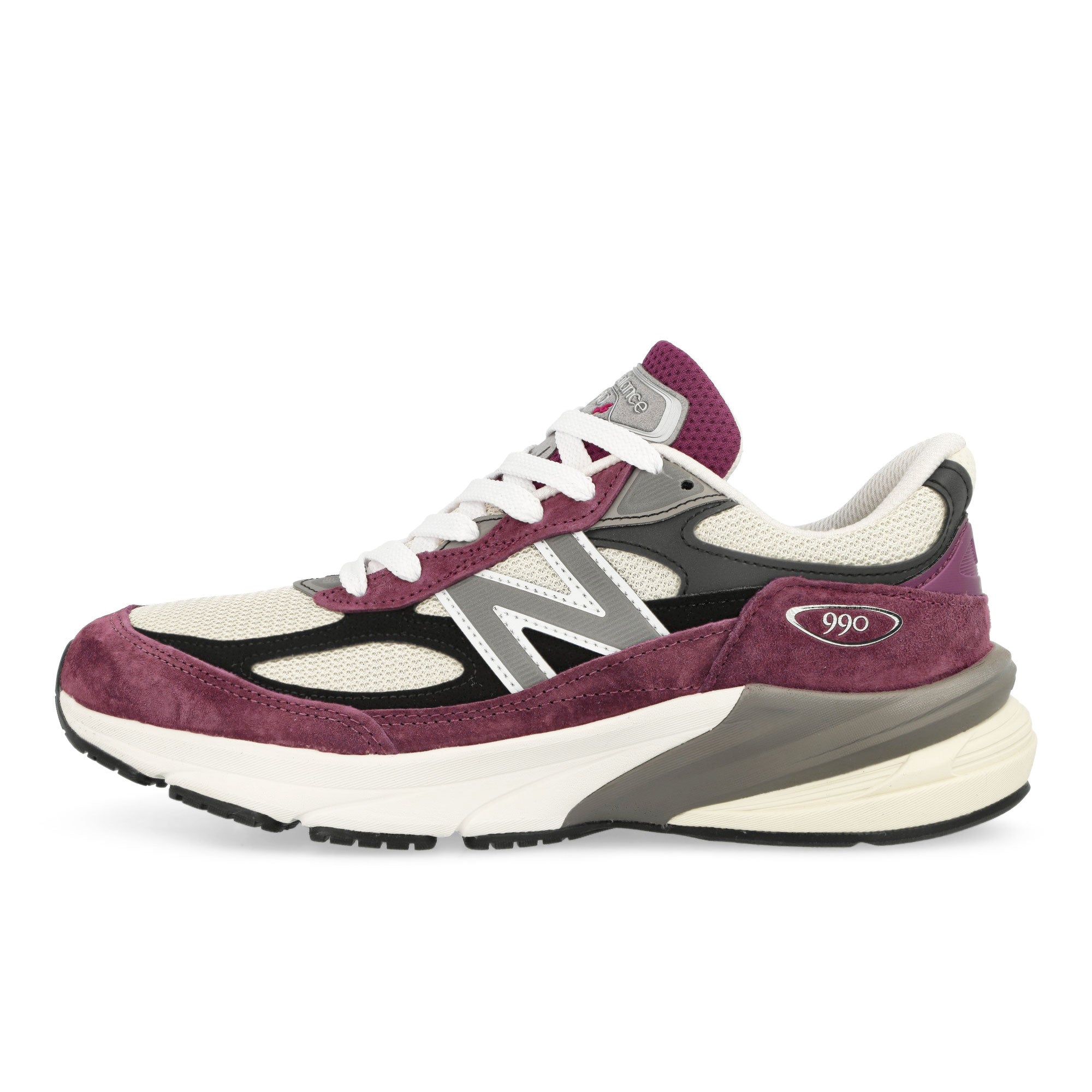 New Balance<br>U990TF6