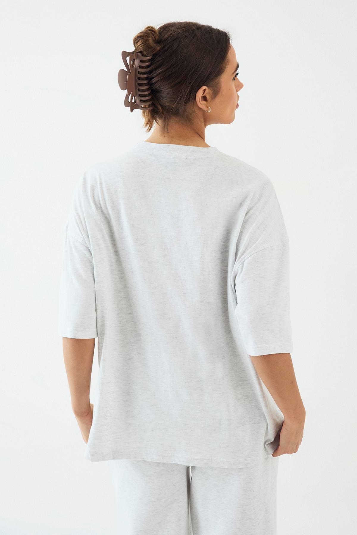 T-Shirt Oversize DSGN Studio avec Appliqué Éponge