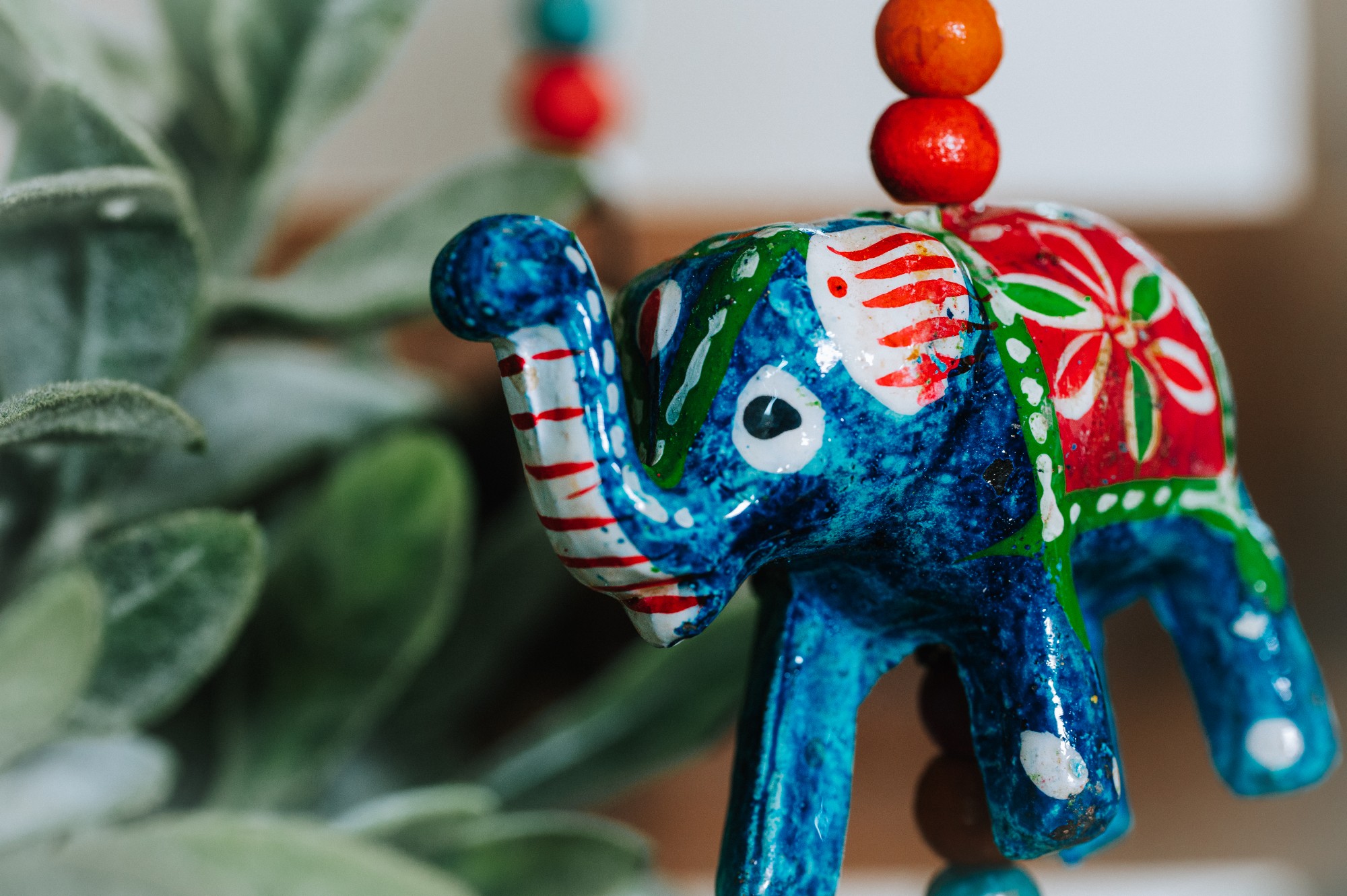 Anhänger 'Elefant' blau mit Glocke, H 13 cm, B 5 cm von fischer's lagerhaus