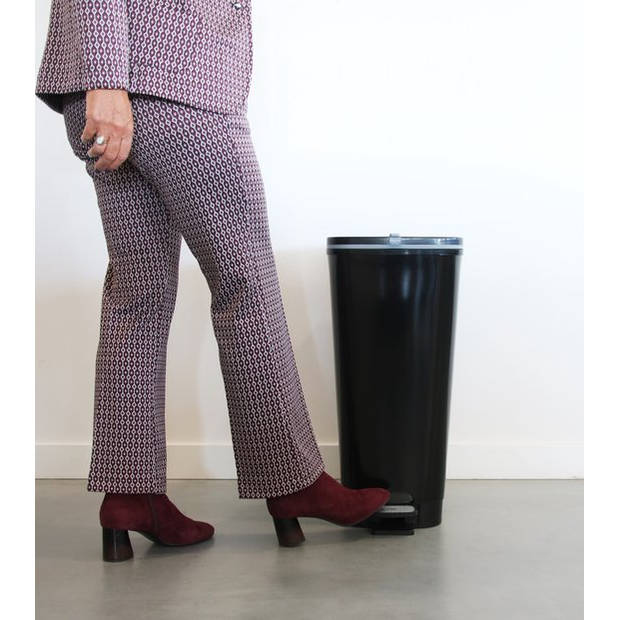 Curver Kis Chic Bin Pedaalemmer - 50L - zwart