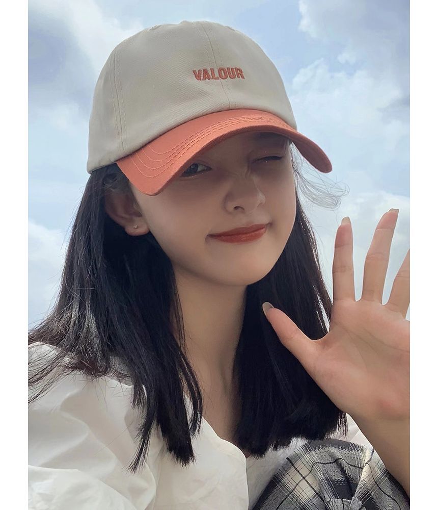 Alpha Kiss - Belettering Cap