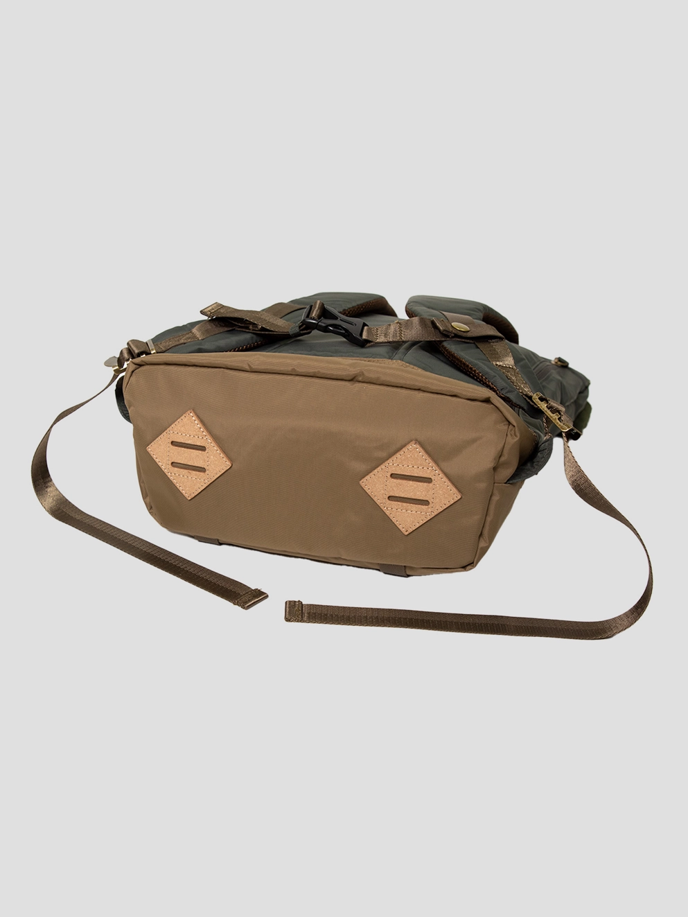 Doughnut Christopher Backpack olive x army