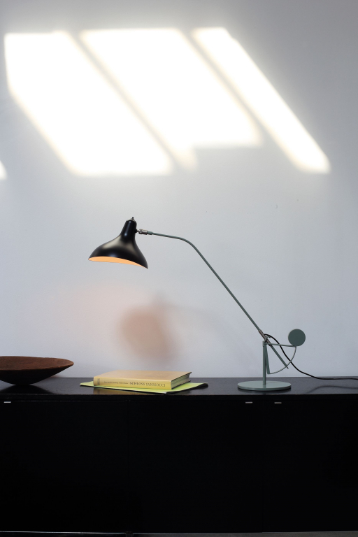 DCW éditions Mantis BS3 bureaulamp zwart