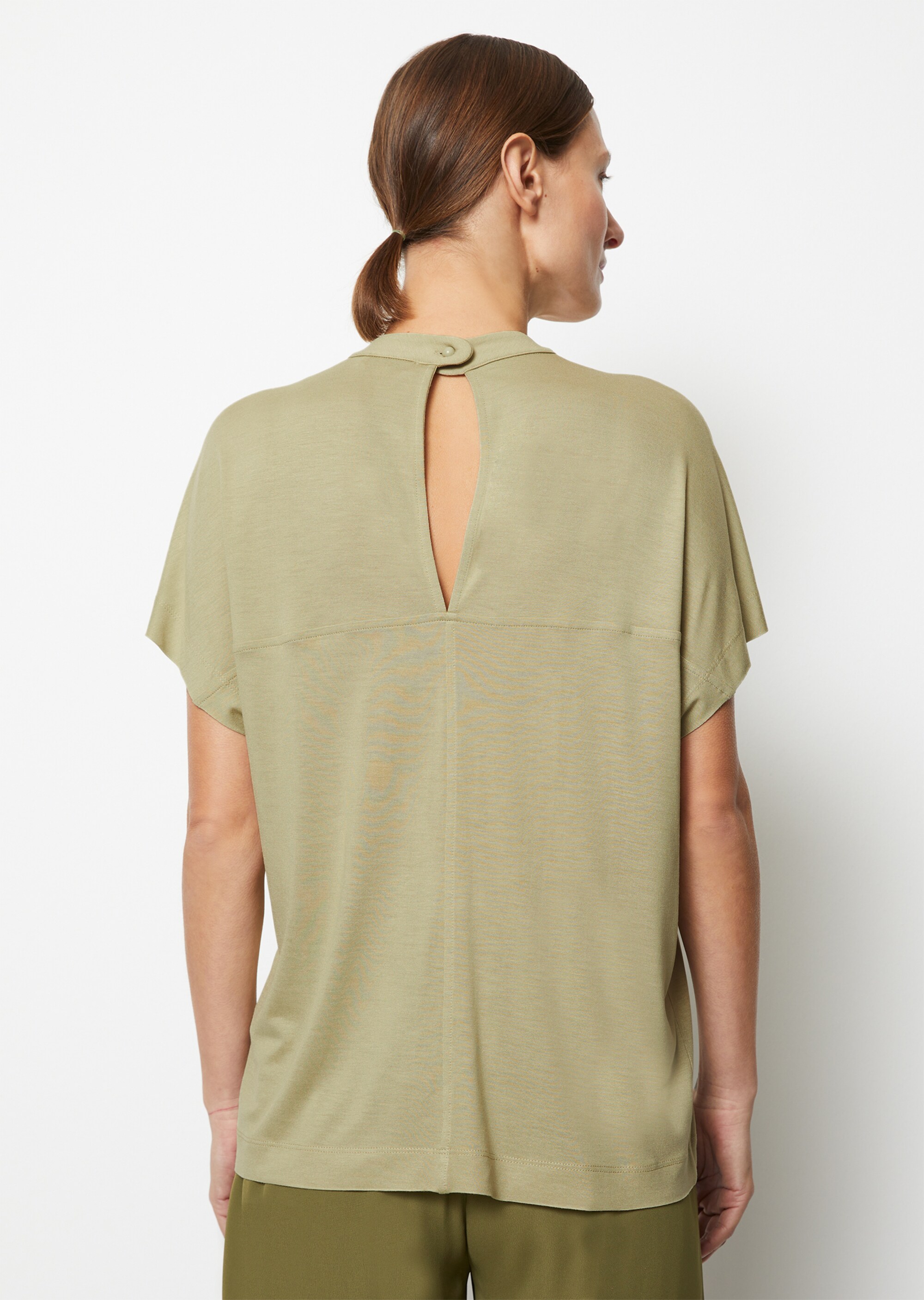Elegantes T-Shirt looseaus LENZING™ ECOVERO™