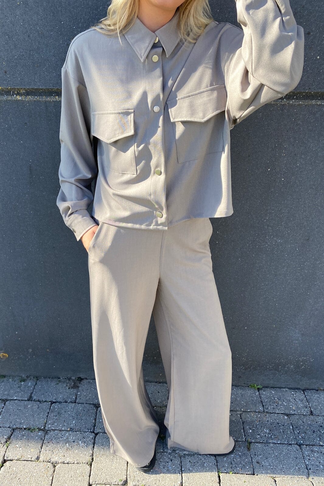 Sisters Point Nyla-Ja 116 dark beige