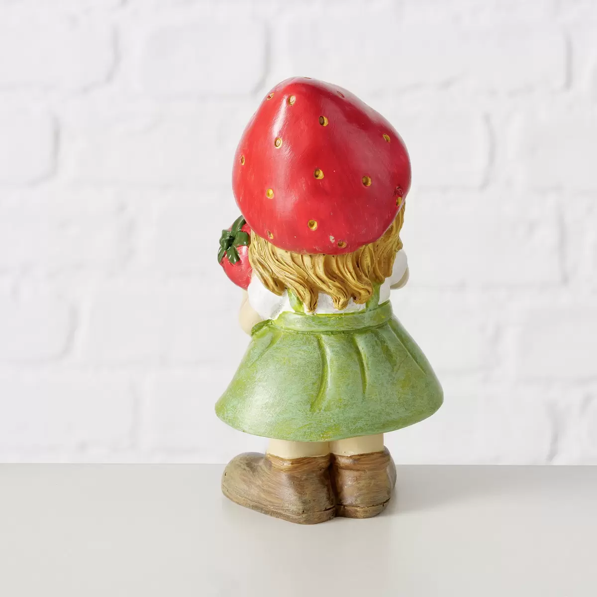 Kind Erdbeere Emily Bunt