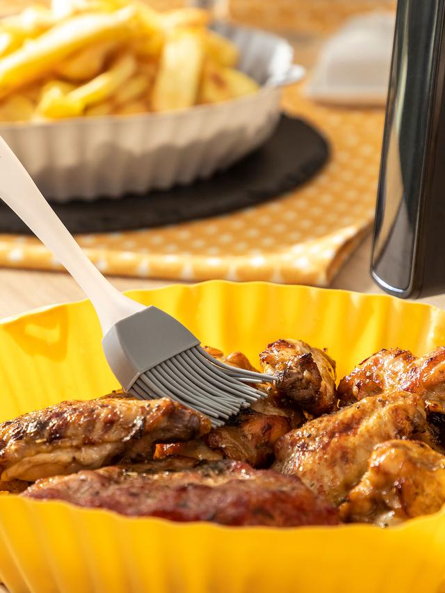 Silikon-Körbe für Heißluftfritteuse, 2er-Set, inkl. Backpinsel