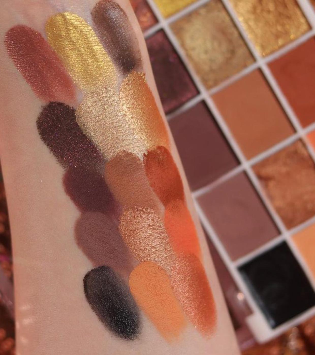 Technic Cosmetics - Paleta de pigmentos prensados Enamored