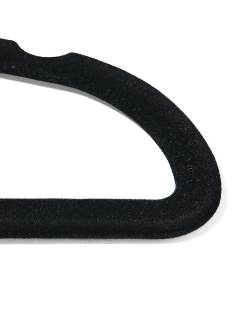 6 cintres en velours noir