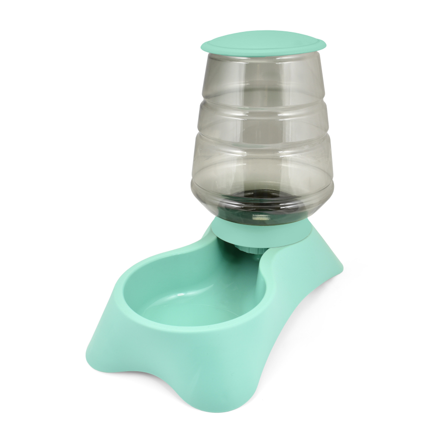 Bebedouro portátil Outech Oasis Hopper verde para cães e gatos.