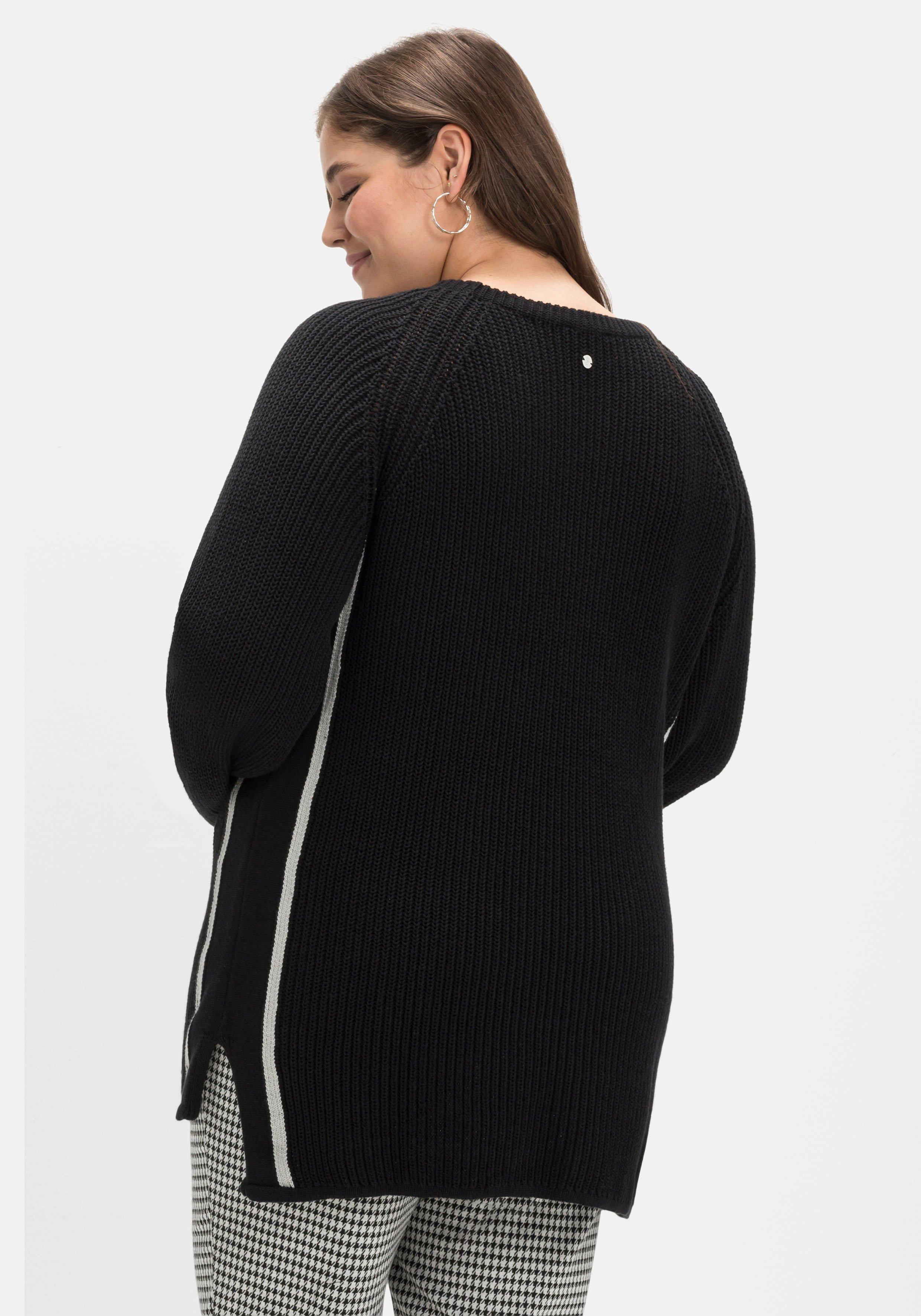 Pullover mit seitlichen Kontrastreifen