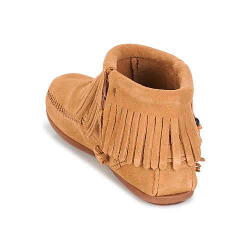 Minnetonka - CONCHO FEATHER SIDE ZIP BOOT - Camel