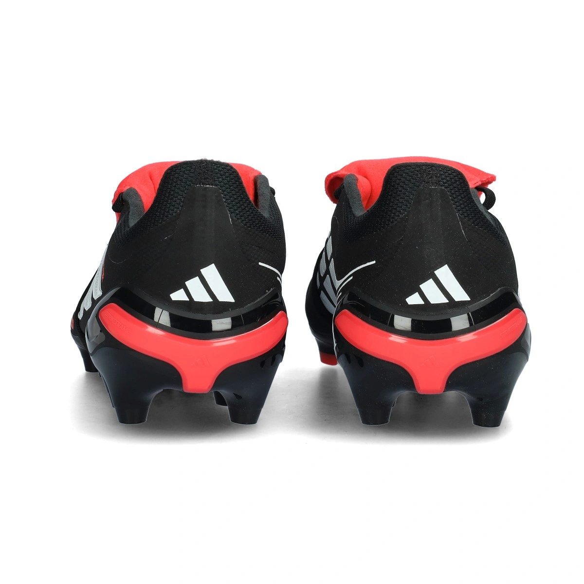 Chuteira adidas Predator League FT AG