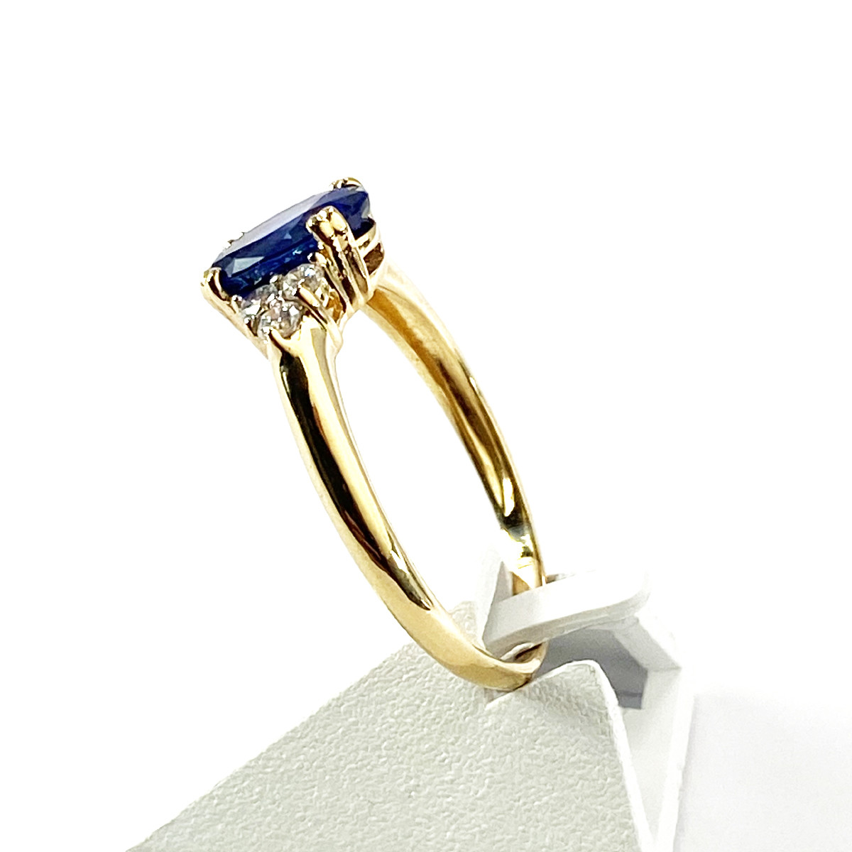 Bague d'occasion or 750 jaune diamants et saphir