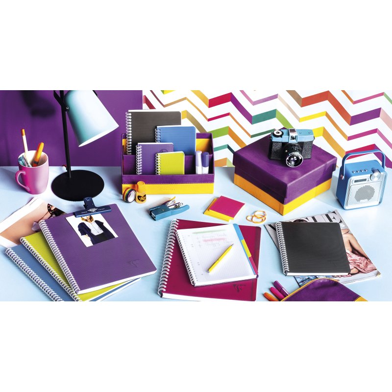 Cahier spirale Clairefontaine Linicolor A5 14,8 x 21 cm petits carreaux 180 pages