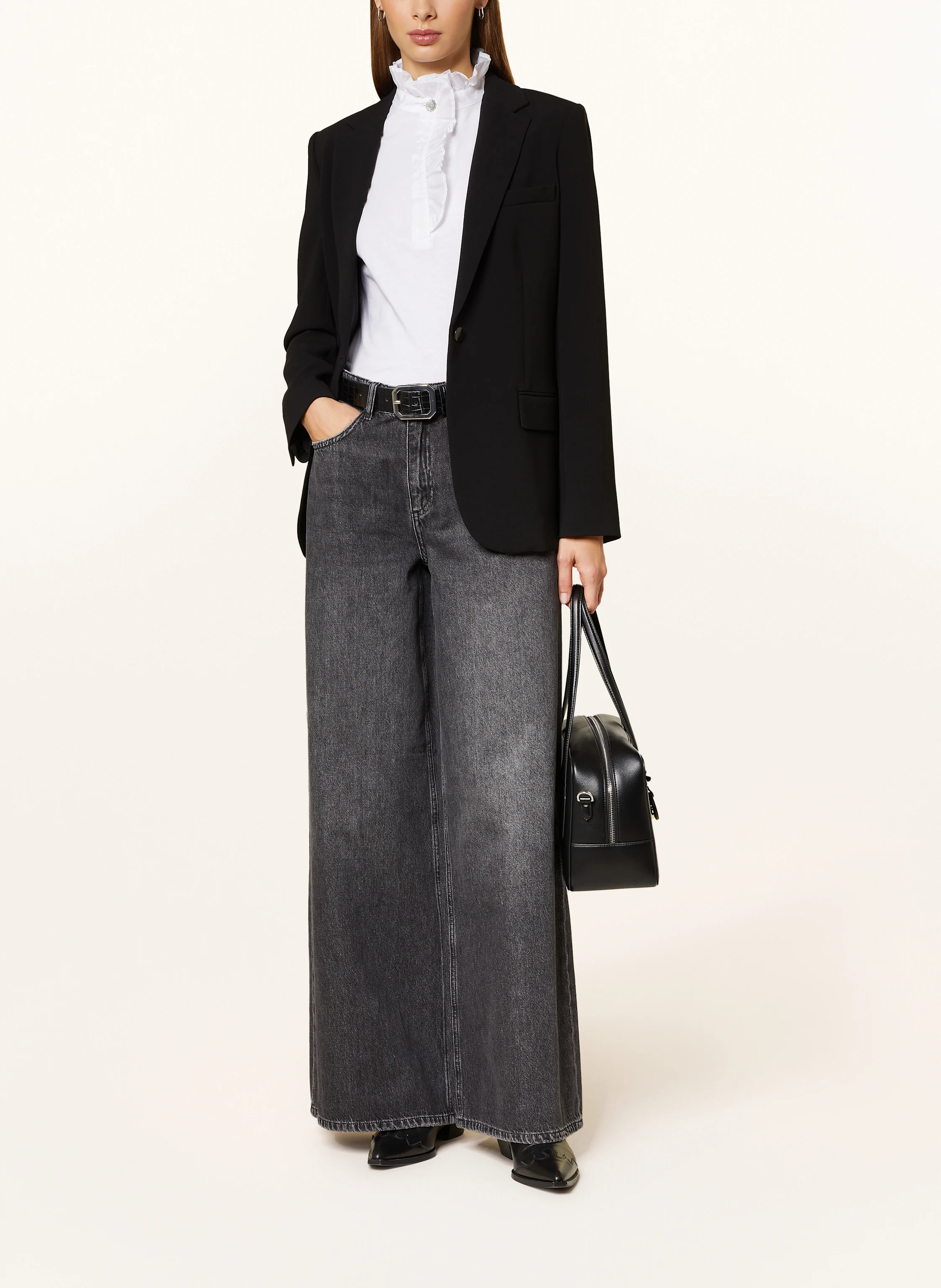 Rich & Royal Flared Jeans