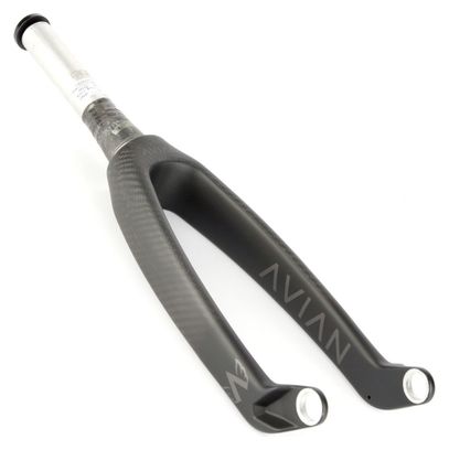 Fourche AVIAN versus 20mm pro 20  tapered matt black