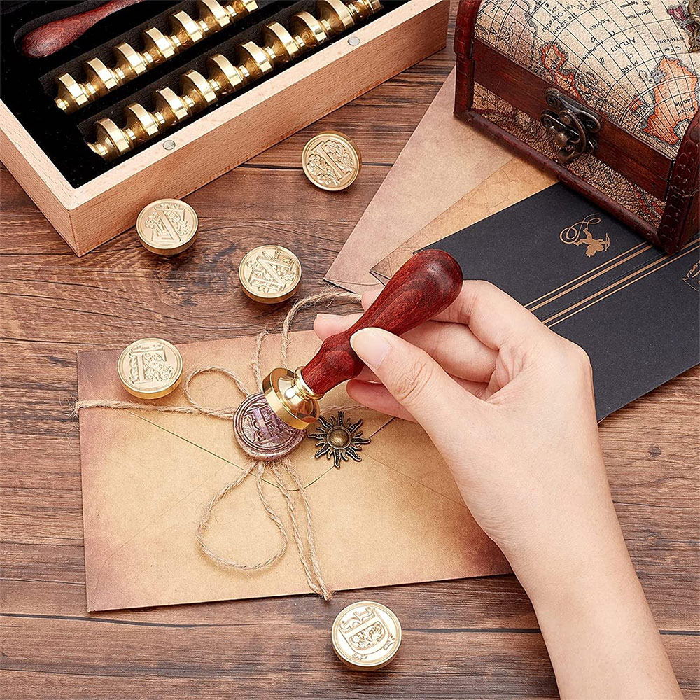(28-tlg. Set) Holz Siegelwachs Stempel Petschaft mit Messing Alphabet Aufsätzen für Brief Versiegelung