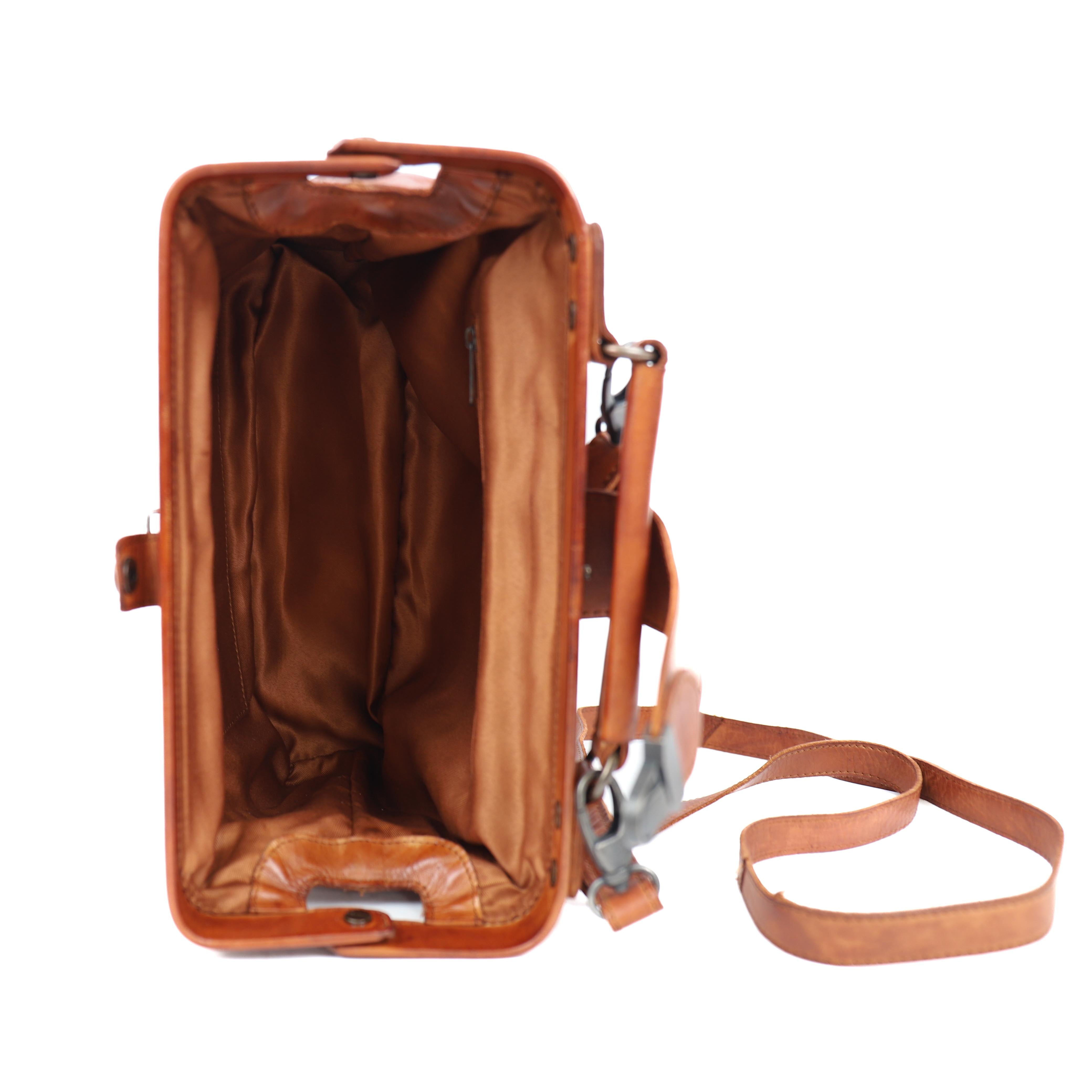 Dokterstasje 'Julia' L cognac Cognac