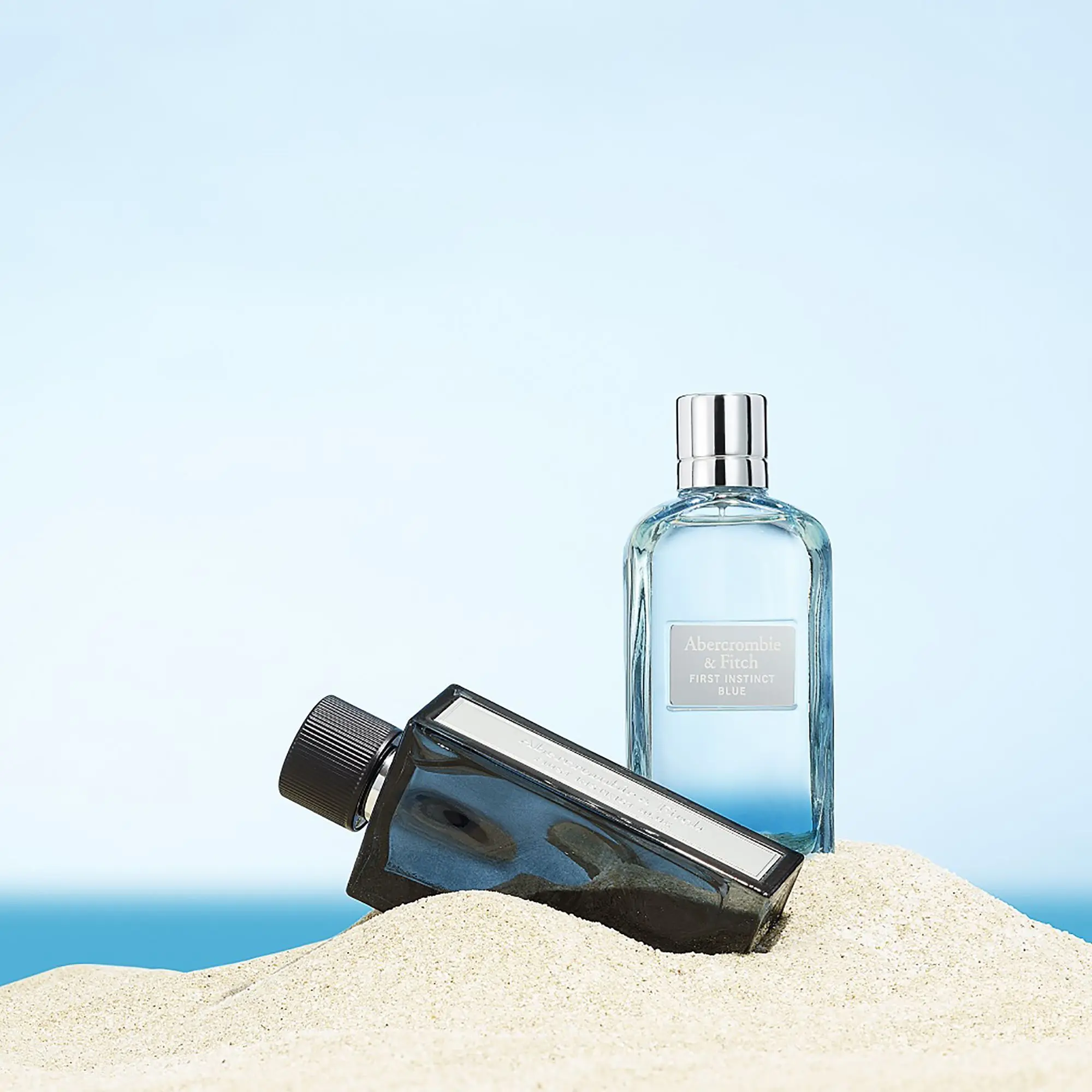 Abercrombie & Fitch - First Inctinct Blue Eau de Toilette- Eau de toilette