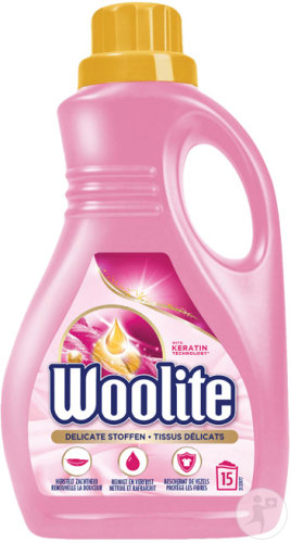 Woolite Détergent Tissus Délicats Flacon 900ml