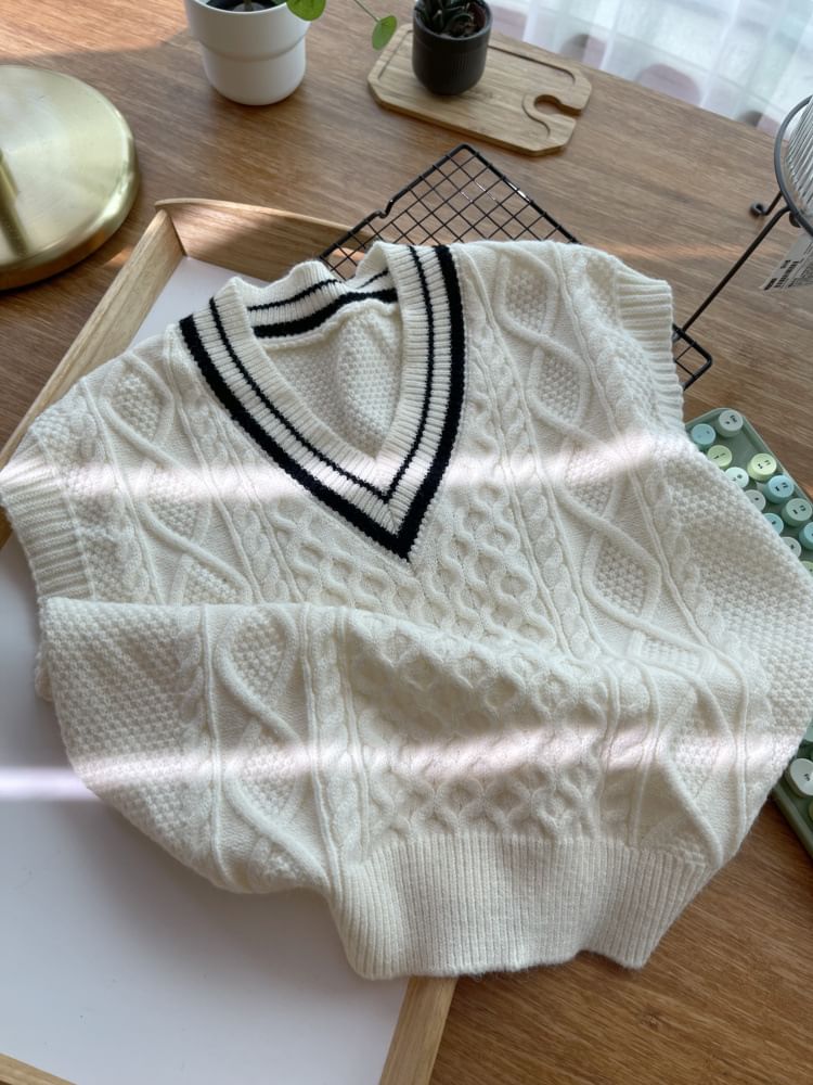 Kawaii Fairyland - V-hals kabelgebreid vest