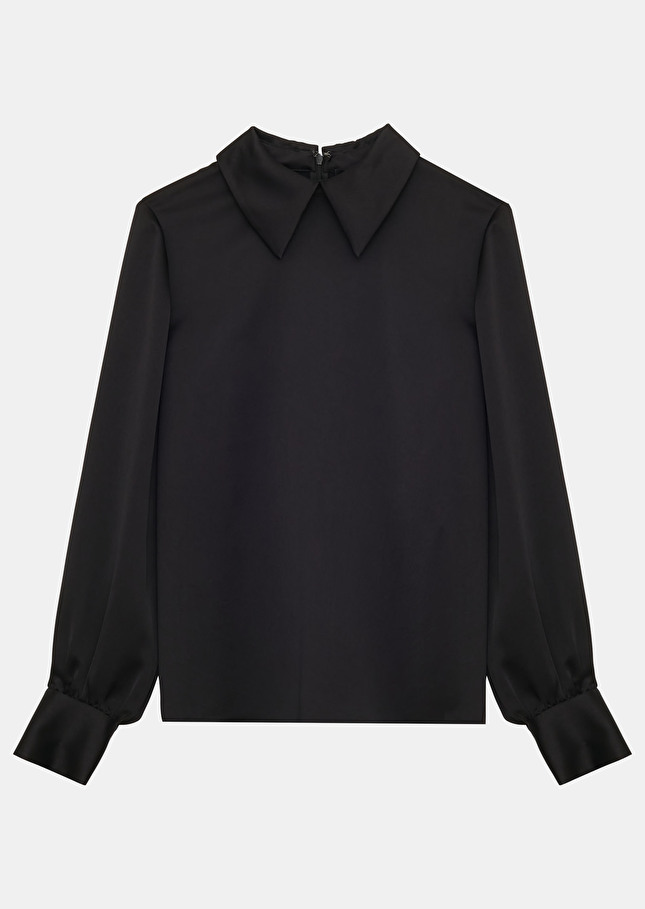 Top Tiannanoir en satin fluide