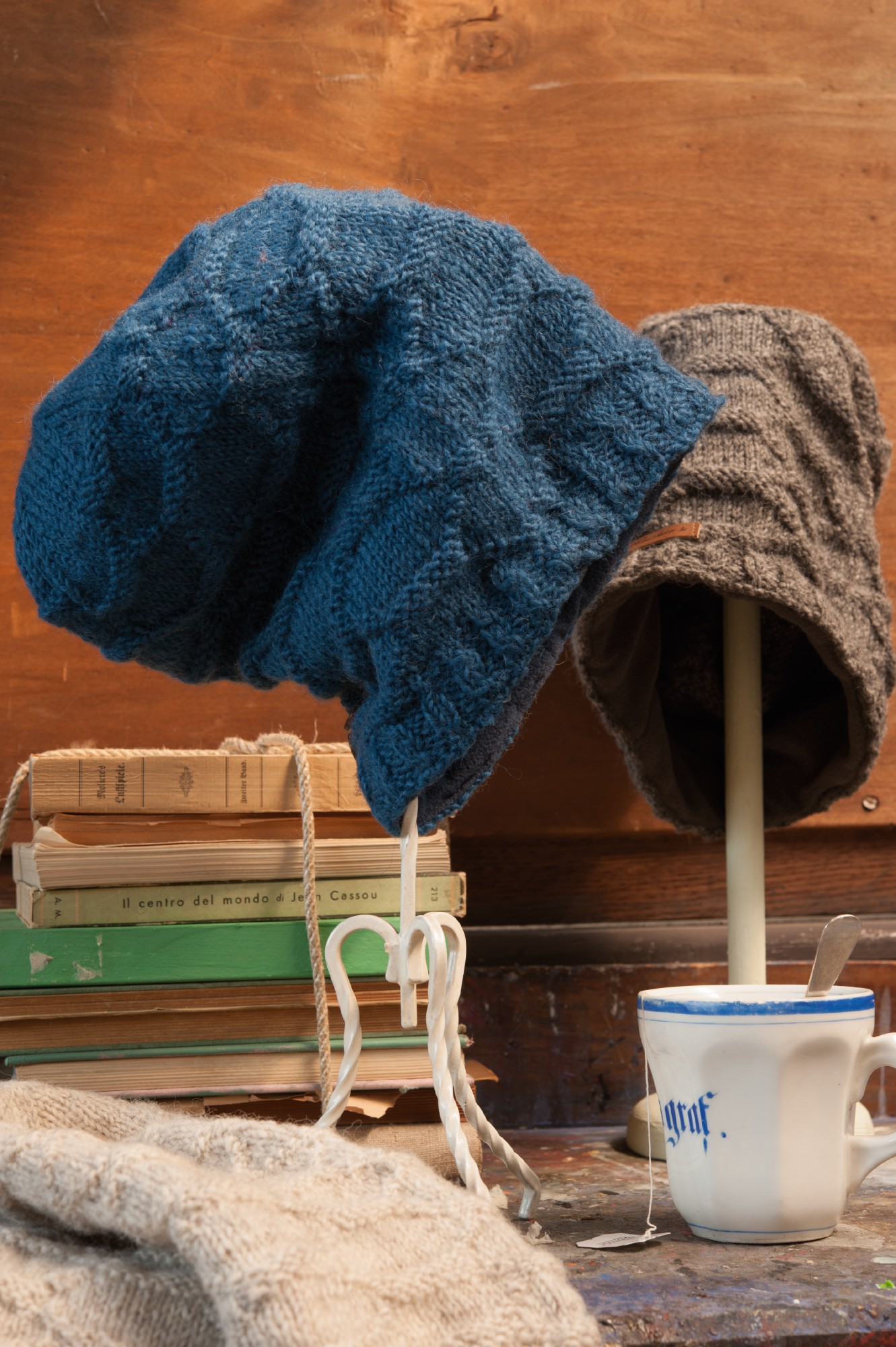 Beanie mit Knöpfen, blau günstig bestellen